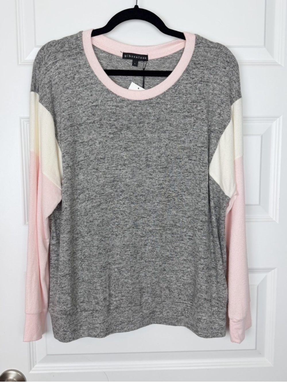 Gibson Nordstrom Colorblock Lightweight Pullover Top in Heather Gray Pink Ivory